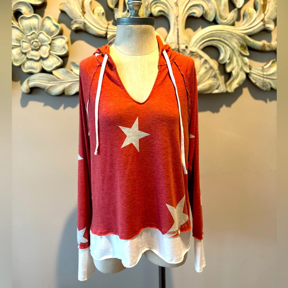 Red Star Sweatshirt by Jupee- Small